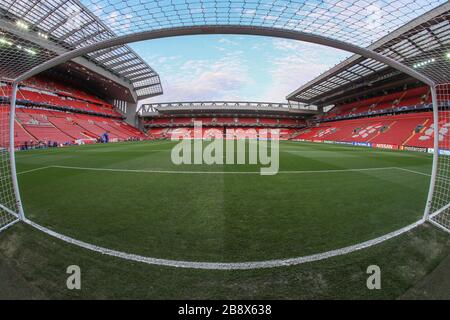 11 marzo 2020, Anfield, Liverpool, Inghilterra; UEFA Champions League, Round of 16, seconda tappa di 2, Liverpool contro Atletico Madrid : una visione generale di Anfield dal goalmouth Kop Foto Stock