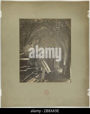 Thermes de Cluny. Aprile 1904 Thermes de Cluny, 5 ° arrondissement, nel mese di aprile 1904. Emonts ou Emonds, Pierre. Thermes de Cluny. Avril 1904. "Thermes de Cuny, 5ème circondario, avril 1904". Albuminé di papier. En 1904-1904. Parigi, musée Carnavalet. Foto Stock