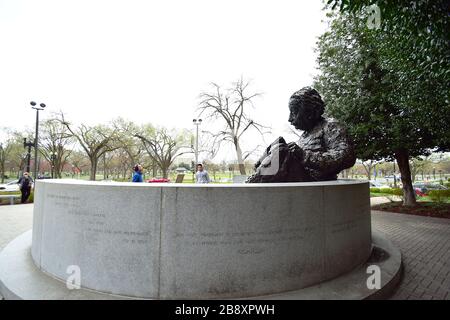 Albert Einstein Memorial alla National Academy of Sciences di Washington DC su Constitution Ave Foto Stock