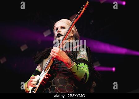 Copenaghen, Danimarca. 24 giugno 2017. Il chitarrista John 5 si esibisce dal vivo con la cantante americana Rob Zombie durante il festival danese del metallo pesante Copenhell 2017 a Copenaghen. (Photo credit: Gonzales Photo - Nikolaj Bransholm). Foto Stock