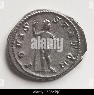 Antoniniano di Gorido III, 240-243 Monnaie romaine. Antoninien de Gordien III, empereur romain de 238 à 244. Argent (revers). Entre 240-243. Parigi, musée Carnavalet. Foto Stock