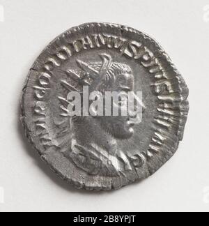 Antoniniano di Gorido III, 240-243 Monnaie romaine. Antoninien de Gordien III, empereur romain de 238 à 244. Argent (avers). Entre 240-243. Parigi, musée Carnavalet. Foto Stock