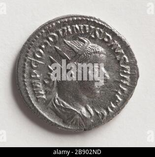 Antoniniano di Gorido III, 240-243 Monnaie romaine. Antoninien de Gordien III, empereur romain de 238 à 244. Argent (avers). Entre 240-243. Parigi, musée Carnavalet. Foto Stock