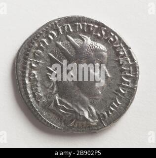Antoniniano di Gorido III, 240-243 Monnaie romaine. Antoninien de Gordien III, empereur romain de 238 à 244. Argent (avers). Entre 240-243. Parigi, musée Carnavalet. Foto Stock