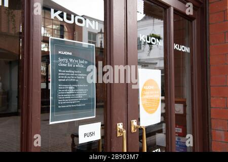 Windsor, Berkshire, Regno Unito. 22 marzo 2020. Il negozio di viaggi Kuoni a Windsor è temporaneamente chiuso dopo la pandemia di Coronavirus. Credito: Maureen McLean/Alamy Foto Stock