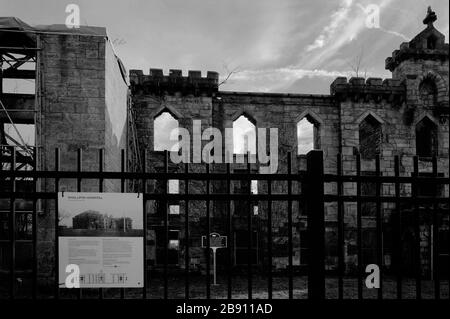 Rovine dell'ospedale di vaiolo. Roosevelt Island, New York Foto Stock