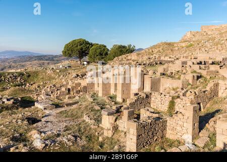 Le rovine dell'antica città di Bergama in Turchia. Foto Stock