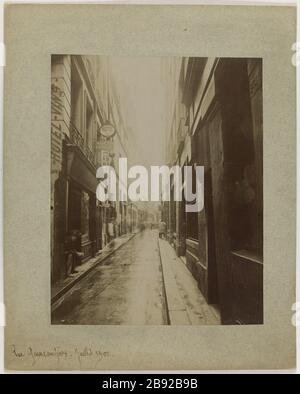 Rue Quincampoix - Luglio 1900. Vista della Via Quincanpoix, 4 ° distretto, Parigi Anonyme. Rue Quincampoix - Juillet 1900. "Vue de la rue Quincanpoix, 4ème circondario, Parigi". Parigi, musée Carnavalet. Foto Stock