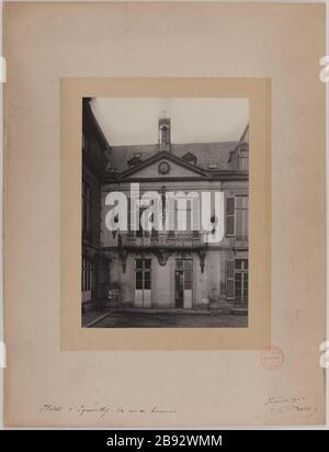 Hotel Equerilly 60 rue de Turenne. mansion facciata cortile, 3 ° arrondissement, Parigi. Barry, Jean. Hôtel d'Equerilly 60 rue de Turenne. "Hôtel particulier, façade côté cour, 3ème circondario, Parigi". Tirage sur la Chapelle. En 1902-02-1902-02. Parigi, musée Carnavalet. Foto Stock