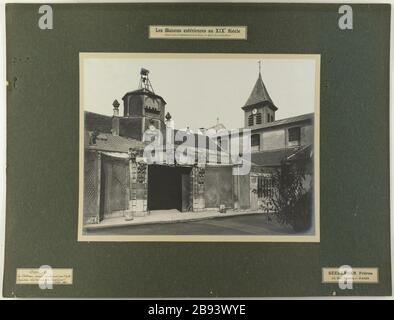 Case più antiche nel XIX secolo / situato nella Senna al di fuori delle fortificazioni / Asnieres. / Castello, attualmente occupato dalla Scuola / Ozanam. Stalle e loft / Aprile 1907. Visualizza scuderie e colombie, C Les Maisons antérieures au XIXème siècle situées dans le département de la Seine en dehors des fortifications. Vue des écuries et du pigeonnier, Château d'Asnières. Avril 1907. Photographie de Séeberger Frères. Tigre au gélatino-bromure d’argent. Parigi, musée Carnavalet. Foto Stock