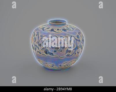 Vaso, smalto trasparente, Underglaze blu, 3-3/8 in., Arte Asiatica, Reimagined by Gibon, design di calore allegro di luminosità e raggi di luce radianza. Arte classica reinventata con un tocco moderno. La fotografia ispirata al futurismo, che abbraccia l'energia dinamica della tecnologia moderna, del movimento, della velocità e rivoluziona la cultura. Foto Stock