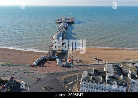 La mattina presto a Brighton East Sussex con strade deserte durante lo scoppio di Covid19 Foto Stock