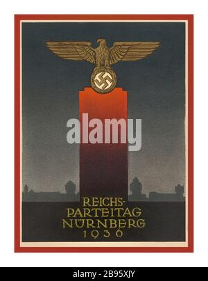 Vintage Nazi Propaganda 1936 Reichs Parteitag Nurnberg aquila tedesca con la Swastika nazista sul plinto rosso Nurnberg Germania nazista Foto Stock
