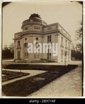 CHATEAU DE BAGATELLE, BOIS DE BOULOGNE, 16 ° DISTRETTO, PARIGI Château de Bagatelle, bois de Boulogne, Parigi (XVIème arr.), 1909. Photographie d'Eugène Atget (1857-1927). Parigi, musée Carnavalet. Foto Stock