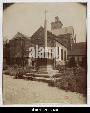 CIMITERO CHIESA SAINTE-MARGUERITE (PERSO), 40 SAINT-BERNARD, 11 ° DISTRETTO, PARIGI Cimetière de l'église Sainte-Marguerite (denu), 40 rue Saint-Bernard, Parigi (XIème arr.), 1905. Photographie d'Eugène Atget (1857-1927). Parigi, musée Carnavalet. Foto Stock