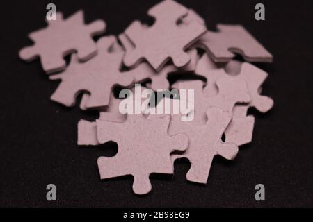 Blank puzzle di pezzi Foto Stock