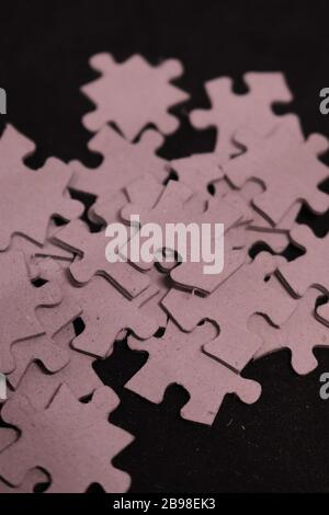 Blank puzzle di pezzi Foto Stock