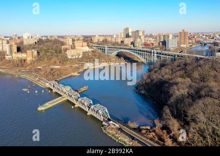 Henry Hudson e Spuyten Duyvil Bridges Spanning Spuyten Duyvil Creek tra il Bronx e Manhattan a New York City. Foto Stock