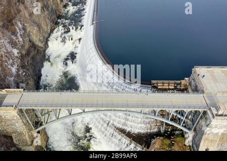 Croton Gorge Park alla base della diga di New Croton a Westchester, New York Foto Stock