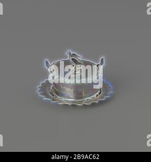 Terrina, terrina rotonda con fondo smerlato. La terrina ha un coperchio con un bordo scottato. La manopola del coperchio è un uccello volante. La terrina ha due maniglie rialzate. La terrina è contrassegnata con: stk. = Amsterdam, jrl. = G (1766) e mt. = Arnoldus van Geffen, Arnoldus van Geffen, Amsterdam, 1766, argento (metallo), h 2.2 cm × d 2.8 cm, Reimagined by Gibon, design di calda e allegra luce di luminosità e di luminosità. Arte classica reinventata con un tocco moderno. La fotografia ispirata al futurismo, abbracciando l'energia dinamica della tecnologia moderna, del movimento, della velocità e rivoluzionando la cultura. Foto Stock