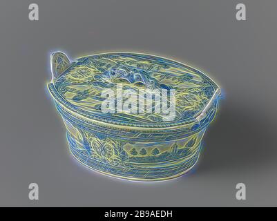 Due piatti al burro, piatto al burro, dipinto in blu con paesaggi e monogramma a specchio, piatto al burro con fodera di fata, dipinto in blu con paesaggi e monogramma, paesaggi nella zona temperata, anonima, Delft, 1750, h 6.5 cm × d 13 cm, Reimagined by Gibon, design di calda e allegra luce di luminosità e raggi di luce radianza. Arte classica reinventata con un tocco moderno. La fotografia ispirata al futurismo, abbracciando l'energia dinamica della tecnologia moderna, del movimento, della velocità e rivoluzionando la cultura. Foto Stock