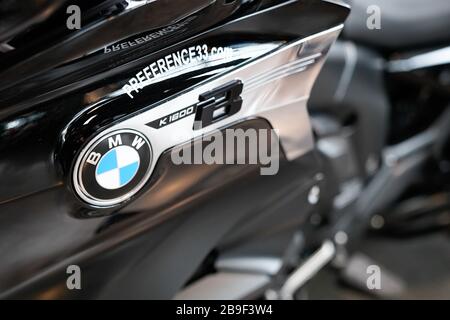Bordeaux , Aquitaine / Francia - 02 11 2020 : BMW moto logo tedesco segno sulla moto Foto Stock