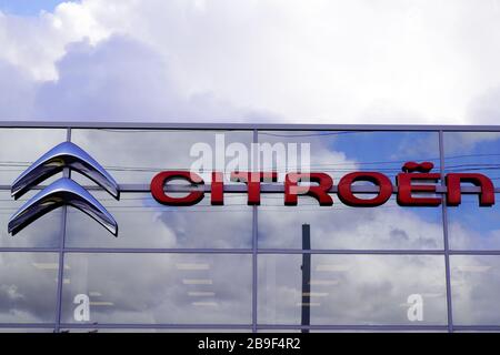 Bordeaux , Aquitaine / Francia - 11 12 2019 : citroën logo negozio concessionaria auto negozio veicolo Foto Stock