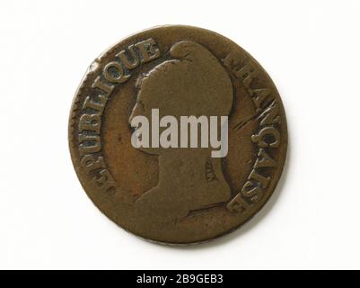 Pezzo di una decimatrice, anno V (1797) Augustin Dupré (1748-1833)Pièce d'un décime, un V (1797). Cuivre, 1797. Musée Carnavalet, Histoire de Paris. Foto Stock
