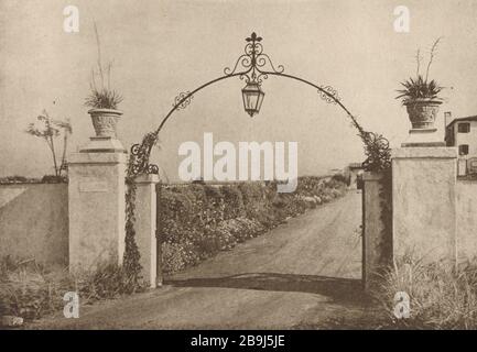 Villa Maria sulle dune, Southampton, Long Island, New York. Cancello d'ingresso. E.P. Mellon, architetto (1919) Foto Stock