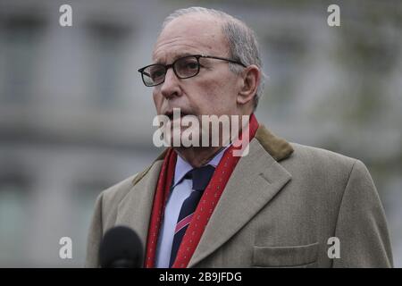 Washington, Stati Uniti. 24 Marzo 2020. Il Direttore del Consiglio economico nazionale degli Stati Uniti Larry Kudlow parla ai membri dei media alla Casa Bianca il 24 marzo 2020. Foto di Oliver Contreras/UPI Credit: UPI/Alamy Live News Foto Stock