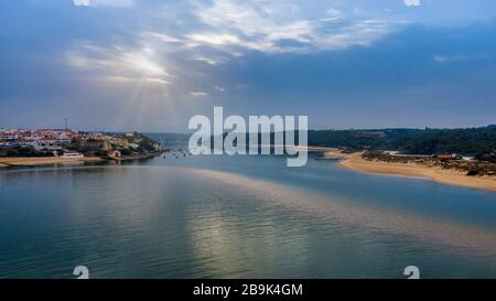 Veduta aerea di Vila Nova de Milfontes Foto Stock