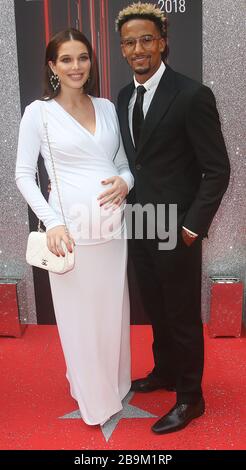 02 giugno 2018 - Londra, Inghilterra, Regno Unito - British SOAP Awards 2018 spettacoli fotografici: Helen Flanagan e Scott Sinclair Foto Stock