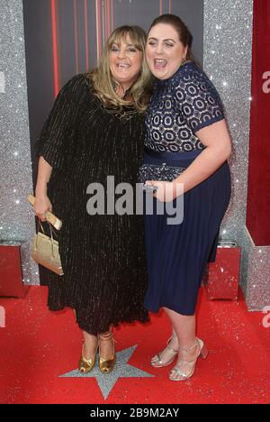 02 giugno 2018 - Londra, Inghilterra, Regno Unito - British SOAP Awards 2018 spettacoli fotografici: Lorraine Stanley e Clair Norris Foto Stock