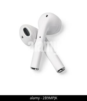 Cuffie bianche auricolari wireless isolati sul bianco con percorso di ritaglio Foto Stock