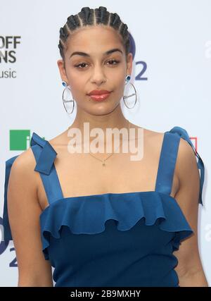 06 luglio 2018 - Londra, Inghilterra, Regno Unito - Nordoff Robbins O2 Silver Clef Awards 2018 spettacoli fotografici: Jorja Smith Foto Stock