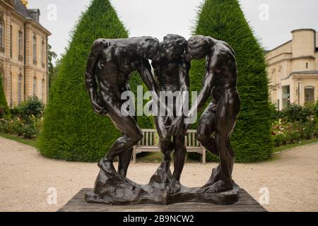 Parco tranquillo del Museo Rodin. Scultura delle tre tonalità, ispirata alla Divina Commedia di Dante. Migliori posti di visitare a Paris. Foto Stock