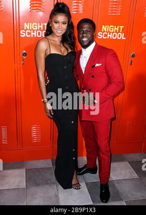 (FILE) Kevin Hart e la moglie Eniko Parrish Hart si aspettano il loro secondo bambino insieme. Il comico e sua moglie, Eniko Parrish Hart, si aspettano il loro secondo bambino insieme e di recente hanno condiviso le buone notizie via Instagram il martedì 24 marzo 2020. LOS ANGELES, CALIFORNIA, USA - SETTEMBRE 24: Eniko Parrish e il marito/attore Kevin Hart arrivano alla "Night School" di Los Angeles Premiere degli Universal Pictures, che si tiene presso Regal Cinemas L.A. LIVE Stadium 14 il 24 settembre 2018 a Los Angeles, California, Stati Uniti. (Foto di Xavier Collin/Image Press Agency) Foto Stock