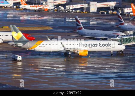 Gatwick, Regno Unito – 31 luglio 2018: Aeroplano Thomas Cook Airbus A321 all'aeroporto di Londra Gatwick (LGW) nel Regno Unito. Airbus è un europeo Foto Stock