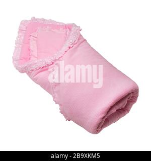 Coperta rosa per la ricezione del bambino. Arrotolato panno morbido isolato su sfondo bianco Foto Stock