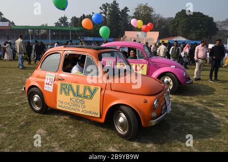 1972 Fiat 500 con motore da 8 cv. India WMB 0104. Foto Stock