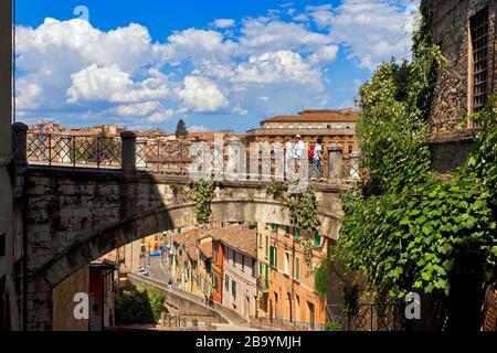 Acquedotto medievale, centro storico, Perugia, Umbria, Italia, Europa Foto Stock