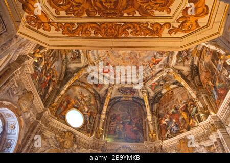 Interno, chiesa di Sant'Ercolano, Perugia, Umbria, Italia, Europa Foto  stock - Alamy