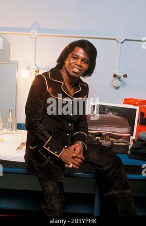 James Brown nel suo spogliatoio Rainbow Theatre London 1973 Foto Stock