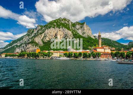 Lecco e il Lago di Como nel nord Italia. Foto Stock