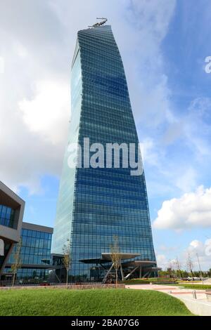 SOCAR Tower, l'edificio più alto di Baku, Azerbaigian, di proprietà della state Oil Company della Repubblica di Azerbaigian. Grattacielo moderno. Foto Stock