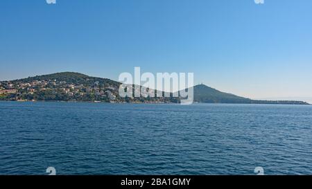 Buyukada, una delle isole dei principi, chiamata anche Adalar, nel mare di Marmara al largo della costa di Istanbul Foto Stock