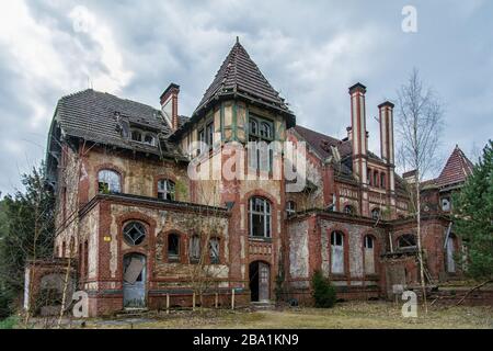 Il Lost Place Beelitz Heilstätten si trova vicino a Berlino Foto Stock