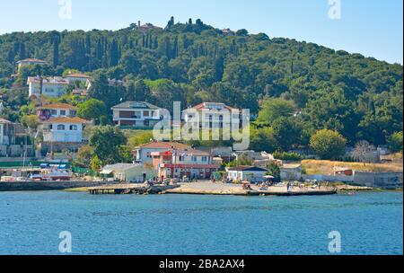 Heybeliada, una delle isole dei principi, chiamata anche Adalar, nel mare di Marmara al largo della costa di Istanbul Foto Stock