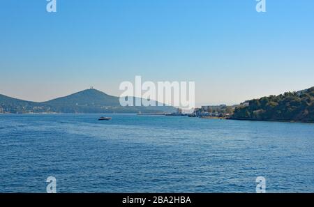 Heybeliada, una delle isole dei principi, chiamata anche Adalar, nel mare di Marmara al largo della costa di Istanbul Foto Stock