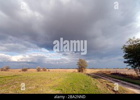 Tempo tempestoso sulla Grande piana ungherese Foto Stock